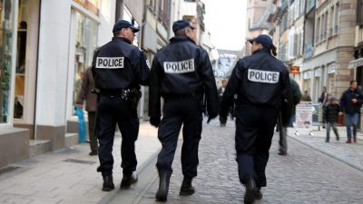 https://commons.wikimedia.org/wiki/File:Police-IMG_4105.jpg