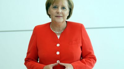 https://commons.wikimedia.org/wiki/File:Angela_Merkel,_Juli_2010.jpg